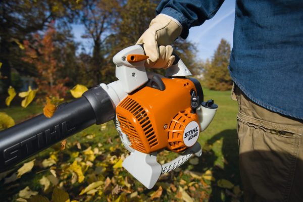 BG 86 STIHL PETROL BLOWER - Image 2