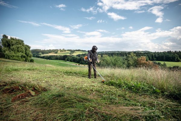 FS 230 STIHL PETROL BRUSHCUTTER - Image 3